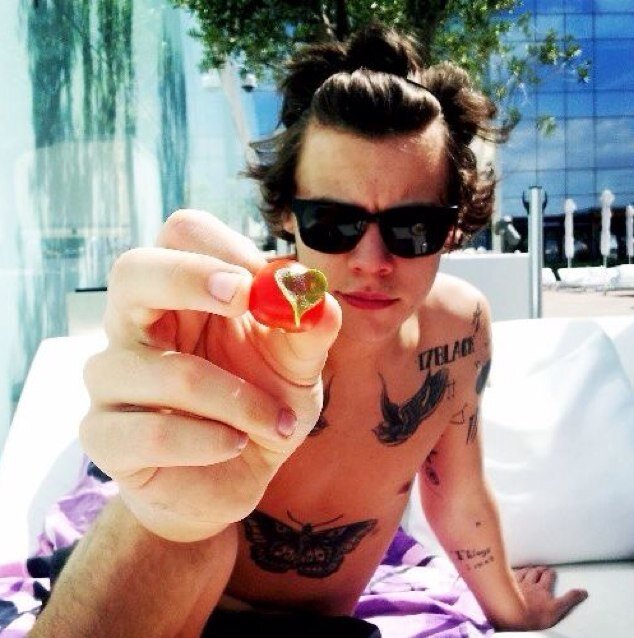 This is a Free Follow, please Follow @El_Nicole__ Thank you :) x