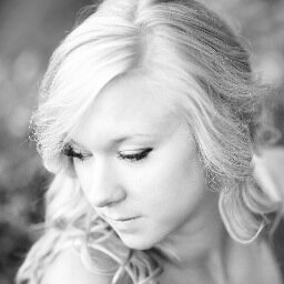 God chaser, wife, photographer, heart for youth ministry, social butterfly - constantly growing deeper so that I might live larger!