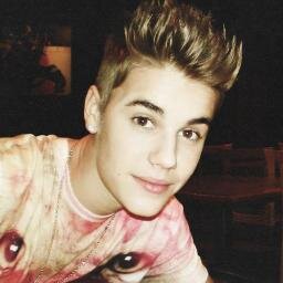 '96. Perdí la cabeza intentando recuperarla. Music in my soul. To the bones.


 kidrauhl saved me 140313 Dreams come true.