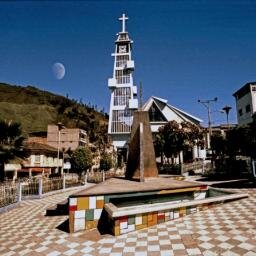 Cuenta Oficial del Cantón Piñas - Prov. El Oro - Ecuador.

Fundada un 8 de Noviembre de 1940. 

#YoSoyPiñasienseDeCorazon #PiñasCiudadBonita