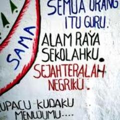 Saya Bukan Manusia Sempurna...!! Yang saya mau hanya menulis tidak lebih !!