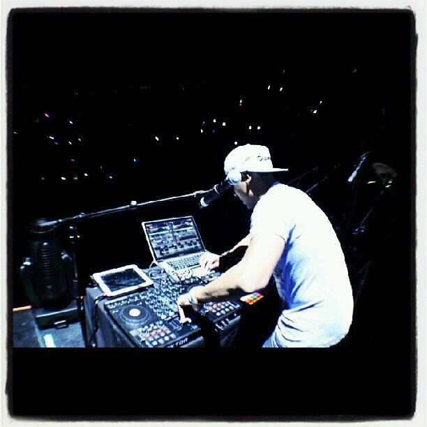 DJ, Producer, Drummer Age 28 https://t.co/bOcTTxZrAx https://t.co/m0Wxzr5RHV https://t.co/JEZAAQq1Jt