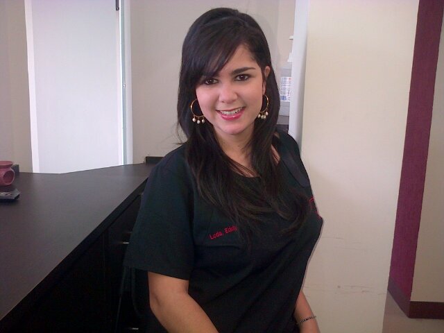 Licenciada.  En  Bioanàlisis , Ulaandina de ♥.! Especialista en el área de Estética.