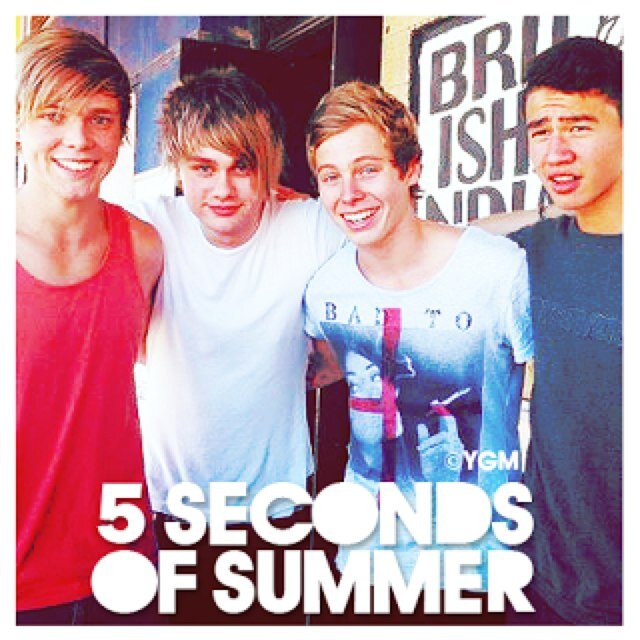 0/5, 0/4, 0/1 I LOVE @onedirection & @5SOS Follow my main Account ⇨ @Vero1D5SOS ♡♡