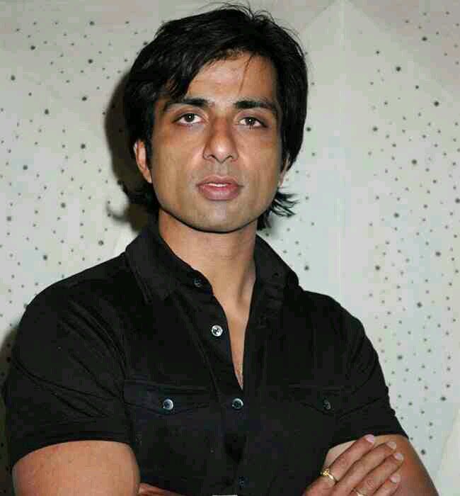 An official fc account of our rockstar Sonu jii  plz follow and support to show ur love and concern.