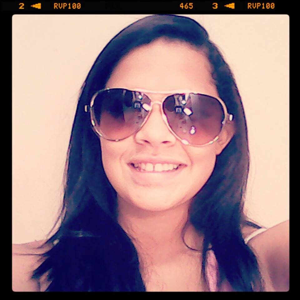 JuliaFreire15's profile picture. 