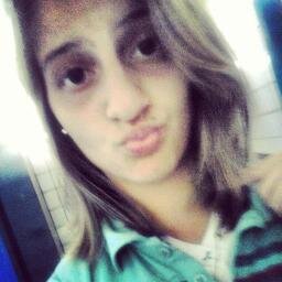 Abençoαdα por Deus e bonitα por nαturezα , NαO soou Peerfeeitα, neiim doonα dα veerdαdee.
Maaiis, soouu doonα dee miim, doonα dass miinhαs voontααdees. (L