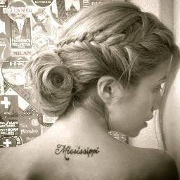 NO ME SIGAS EN ESTA CUENTA, SIGUEME EN @Imaproblemm y conservaras el follow(: