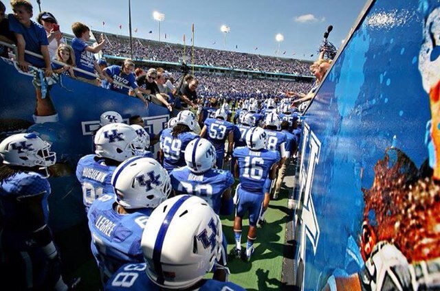 touchdownky's profile picture. Golfer, red soxs, and part of big blue nation we r uk!!! alukgobigblue@yahoo.com