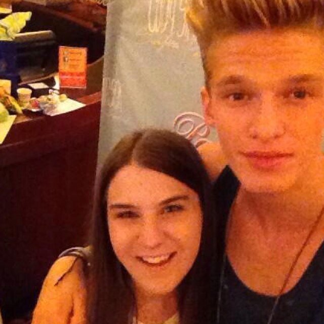 cody and rachael are dating