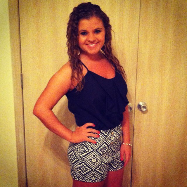 Living the college lifestyle! RTR❤       --follow my instagram brooklyn769