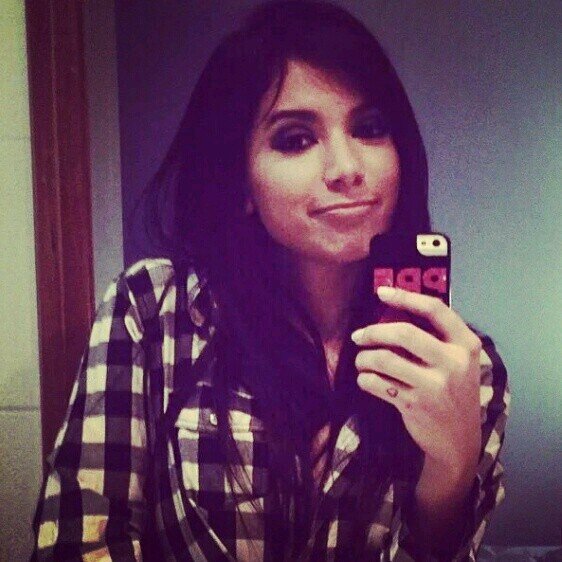 Gente segui la no instagram @anitta_szdiva