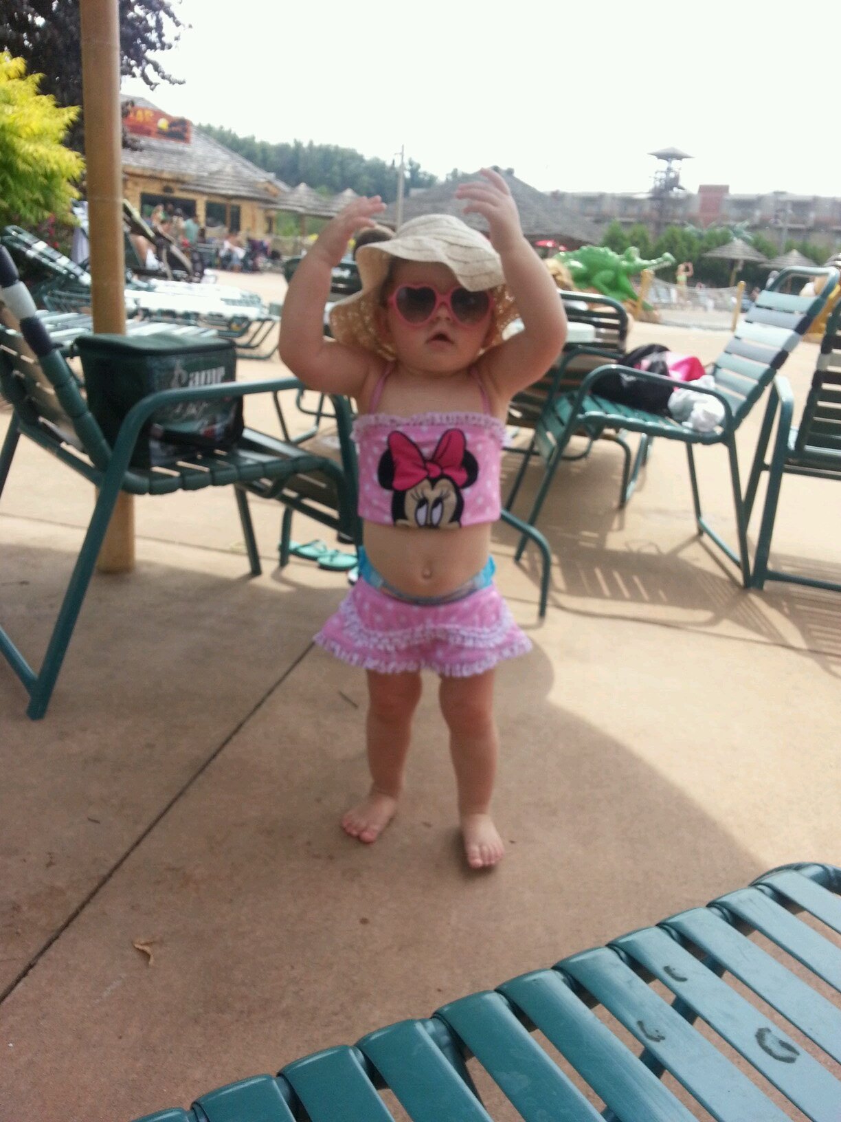 feliciapaputza's profile picture. i love Emma marie and my beautiful sister brittni