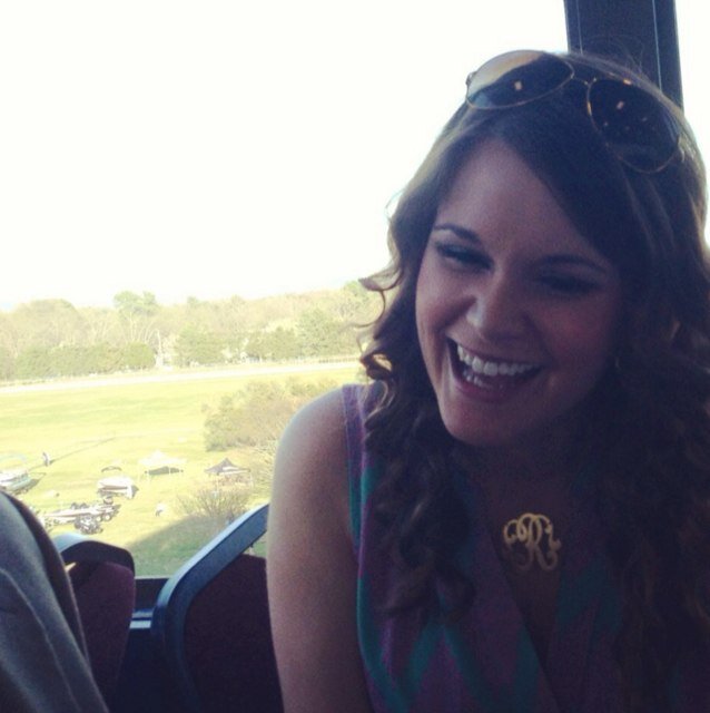 rachershs's profile picture. Married mid twenties lady - blogging about life, wine, a little fluffy dog and every little victory in between