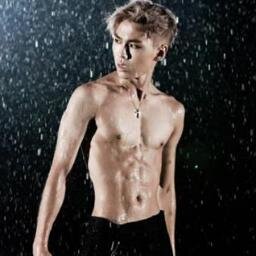 สวัสดีผมอิลฮุนบอทใหม่ฝากตัวด้วยนะครับอยากรู้จักผมฟลอมาเยอะนะ ยิ้ม