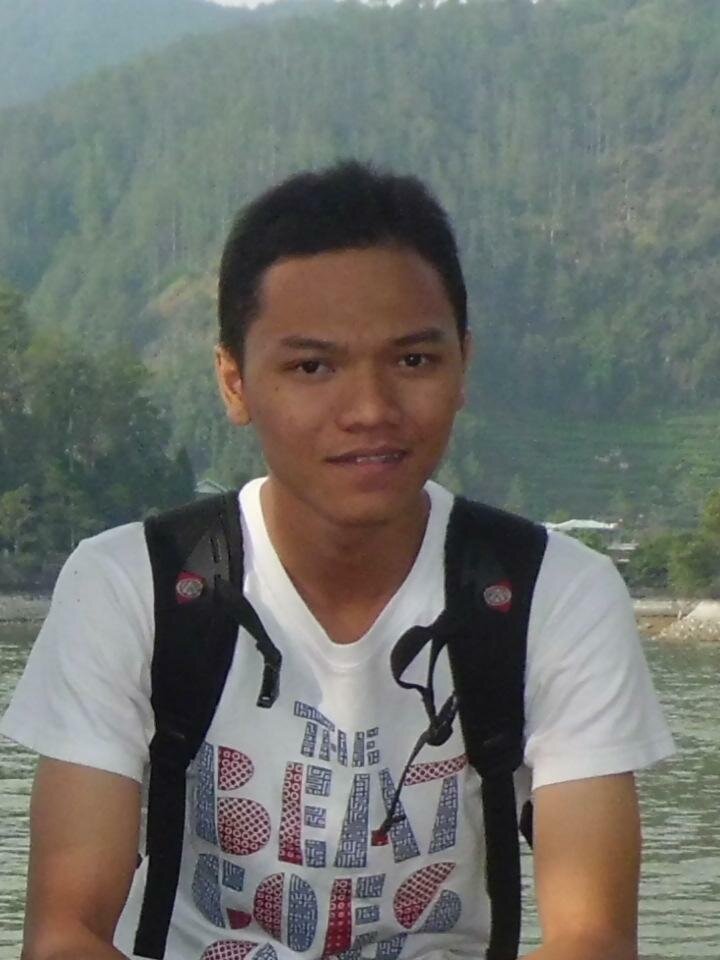 ............... Founder di SATS Design Group Surabaya.....................  Sound Engineer, why Not?