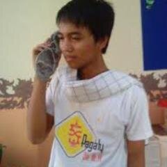 Rakachogant's profile picture. e-nergik. keep smile i remember you but to day i am move on jalani hidup dari 0% hingga 100% don't worry ajhalah be happy :)