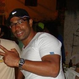 O maior erro que você pode cometer, é o de ficar o tempo todo com medo de cometer algum.