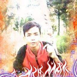 Gue Diam Bukan Karna Gue Takut Sama Loe
Gue Diam Karna Gue Tuh Mandang Loe Temen  :)
Cuman Itu Doang
NP : Dhyo Haw ,Tetap TerseNyum Kawan