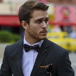 PoemaDesvelado's profile picture. El ayer es historia, el mañana un misterio, por hoy mirame sin miedo a perderme...