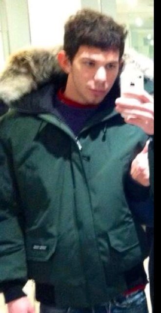 Mik3yCrown3vntz's profile picture. Repping +351 233 Z103.5 @ Wayback wednesdays@gravity sound & bar #eurooooooooooo #Forca portugal #Hala Real Madrid #Repping Funchal Maderia