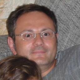 ho 54 anni, e nella mia famiglia pizza, casseula e placinta convivono armoniosamente!