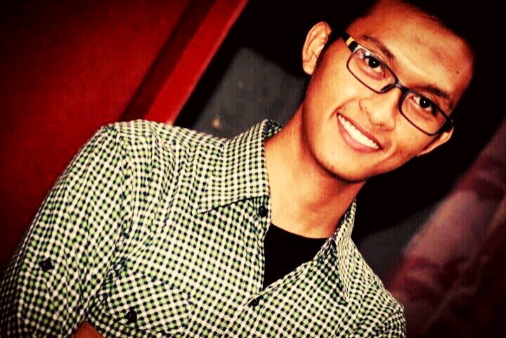 Founder Kamus Biologi Umum (Kambium) http://t.co/QcnbdALbKn