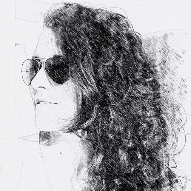 RaAguamarina's profile picture. Apasionada del mundo Online y el Marketing