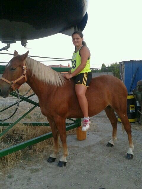 0003_maria's profile picture. Extremeña sobre todo fuentecanteña dando guerra desde el 2000        Gran aficion a los caballos y a el baloncesto  ~FCCB~       Mis nueve LO@S lo mejor