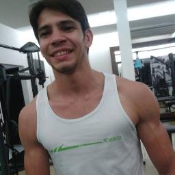 Formado em Educação Física, Especializando - se em Treinamento Esportivo, Professor de Judô e Treinador Pessoal