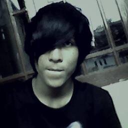 PUNK is my genre!
POGO is my dance! (ヽ `д´)┌┛★)`з゜)