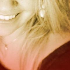 Blogueira. Capricorniana. Feliz.