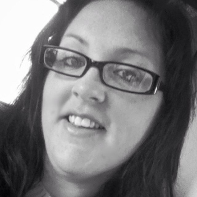 Hairdresser, married, mother of 3 girls, #amwriting first #romance novel #BeautifulAzure https://t.co/iefo8cYqJG