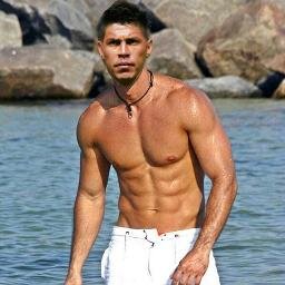 Veñ y casate conmigo el Hermoso Peralta.