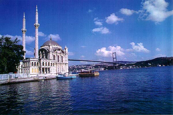 قول يا الله و أنا أقول يا الله عسى دمعتك ما تنزل إلا من خشية الله.