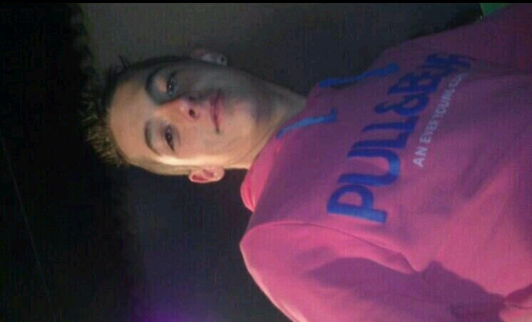 Aronfarra13's profile picture. 