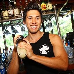 Bartender @hulaswaikiki