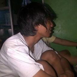 nama asli gua  yosua , panggilan cua.
agama gua kristen.
band favorit gua #reggae
fb gue ir christian yosua
kalo ada acara reggae kabarin aja :) thanks~