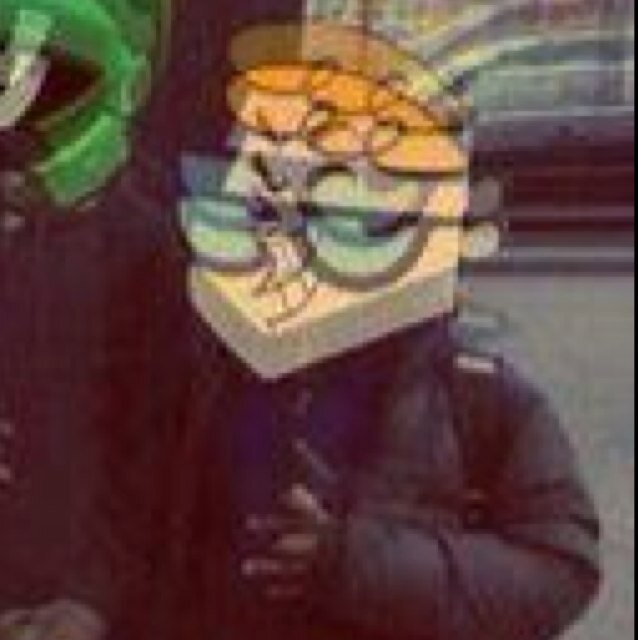 SEGUE DEVOLTA ? Dono: @PeeMartins ! Sigam o @gugestas e o @iPhoneZika VEJAM: http://t.co/F6PaTlUx8o