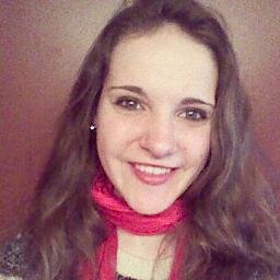 Want to know how to survive college as a vegan? Visit my blog to find fun tips, recipes, snacks, and more!