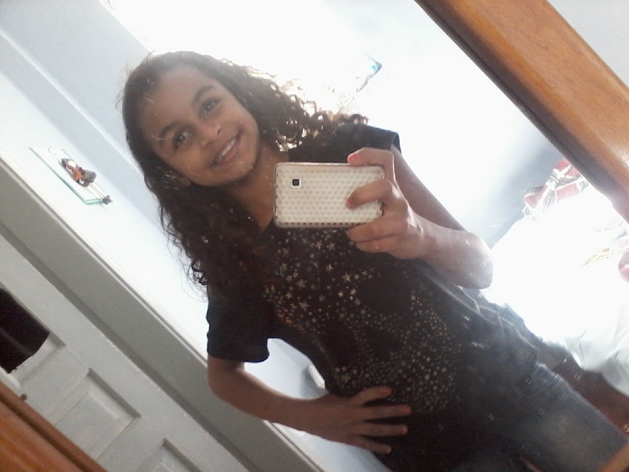 Gosto de Rock e sou fanatica por One direction :)