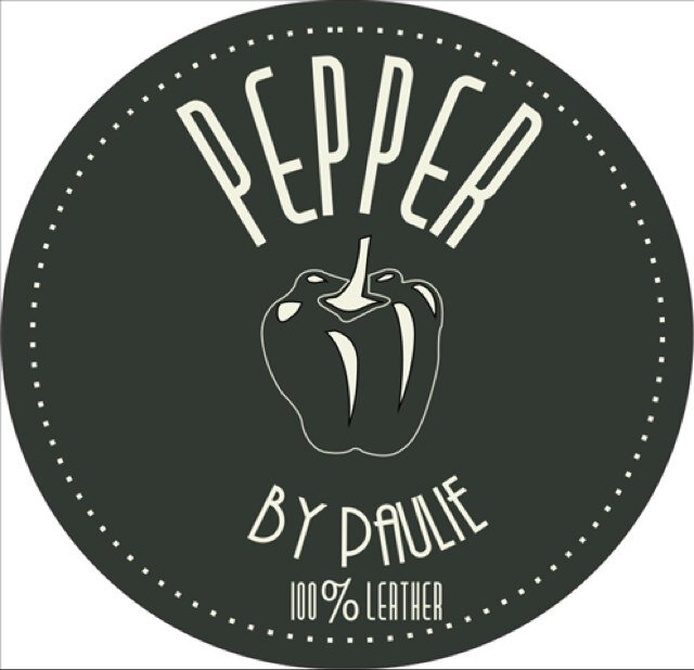 Accesorios de autor en piel creados por @peppermintpauli 
Contacto: pepperbypaulie@gmail.com 
IG: http://t.co/A88EzGFsQZ