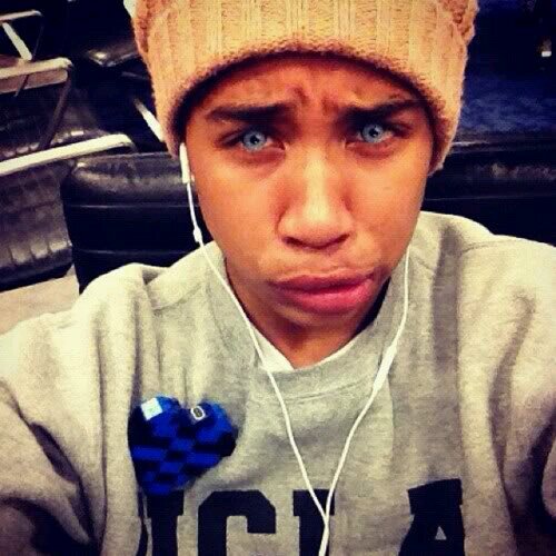 MB ! Follow Me !