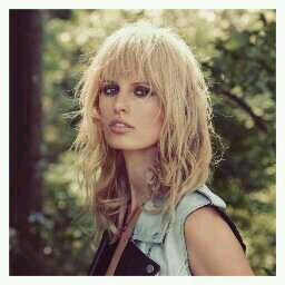 welovekarolina's profile picture. 