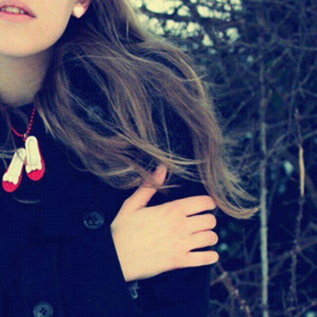 20 years old girl.
At university  
live the life you love,love the life you live
Engineering world
