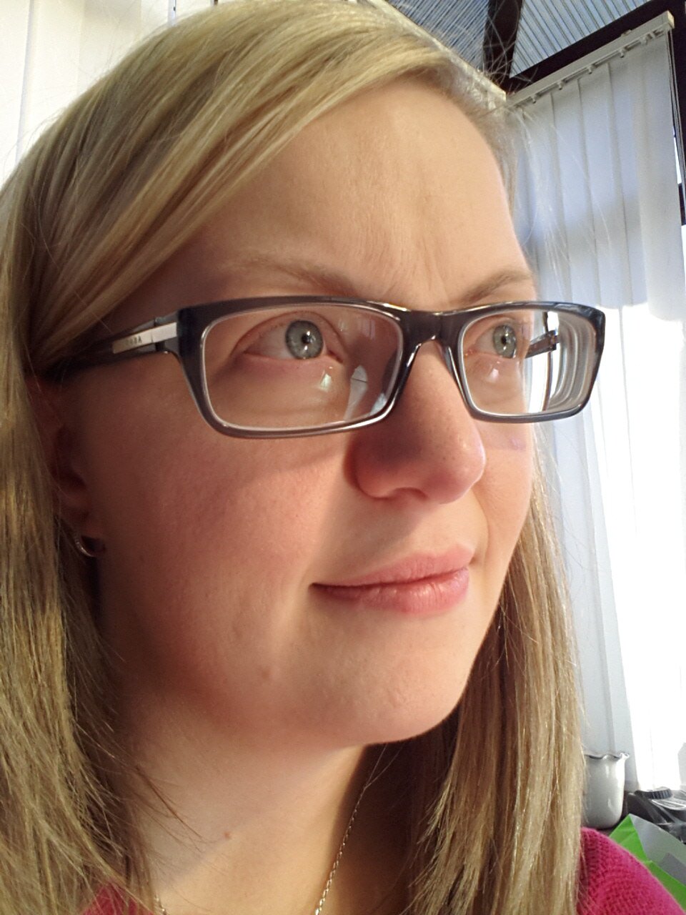 Rachel_Mayhew's profile picture. Small, blonde, Mummy to Samantha *my love*. F1 & McLaren fan, Saints RLFC fan. Adores all things Disney!