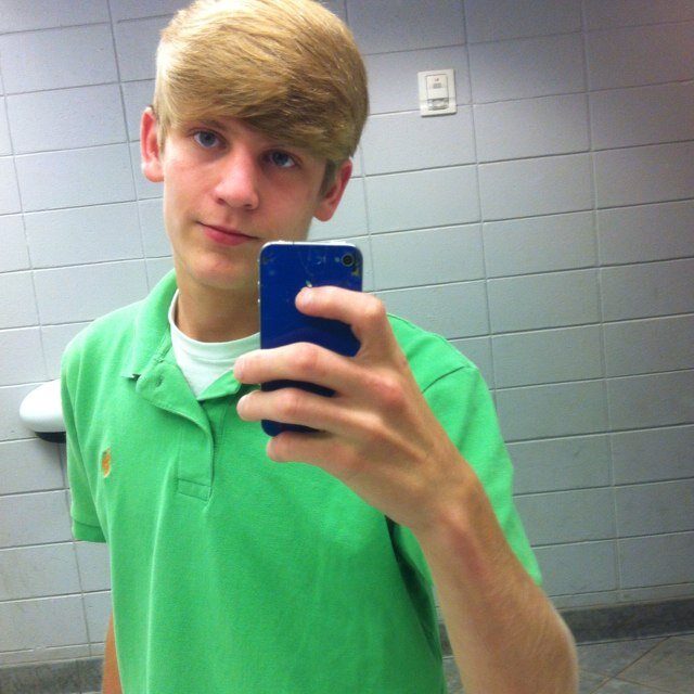 Jake_Dunn24's profile picture. Im someone important.#PoetWriter