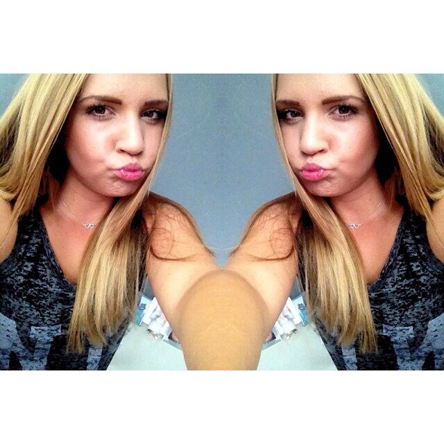 - nummer? ask me. - 3 mavo - 14 jaar.
