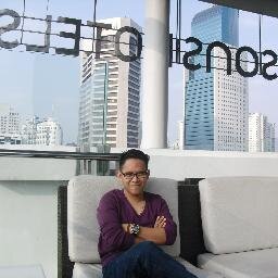 mizwarandi's profile picture. life gonna be easier if u think more smart and more sincerity