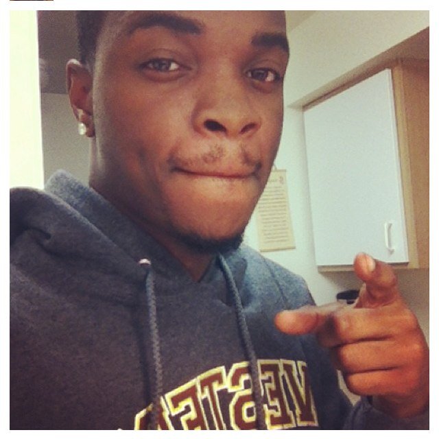 Newest Battle rapper on the scene, Been doing my thing making a name for myself. Follow my twitter Boo @_PacmanMyBody